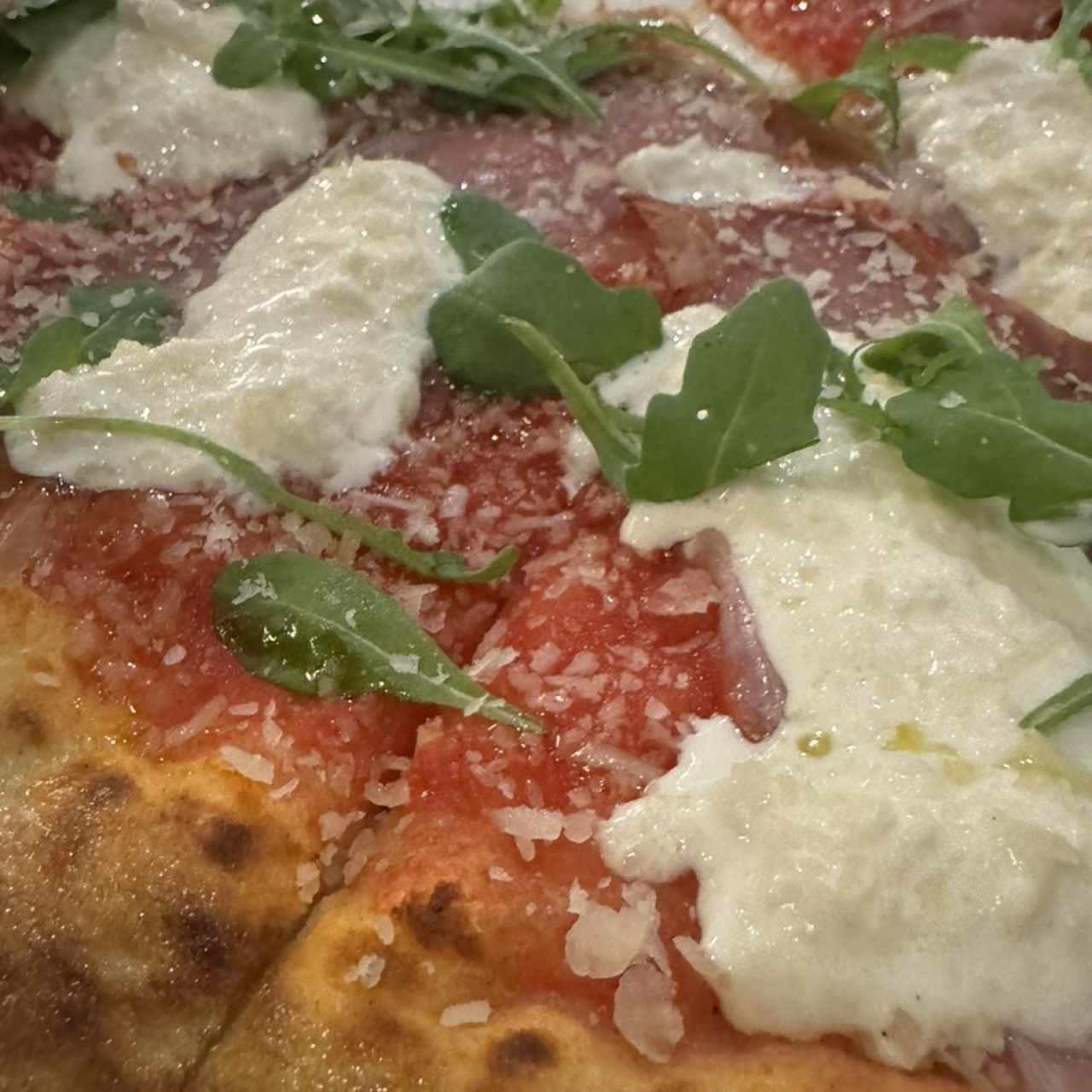Pizzas Rojas - Speck e Stracciatella