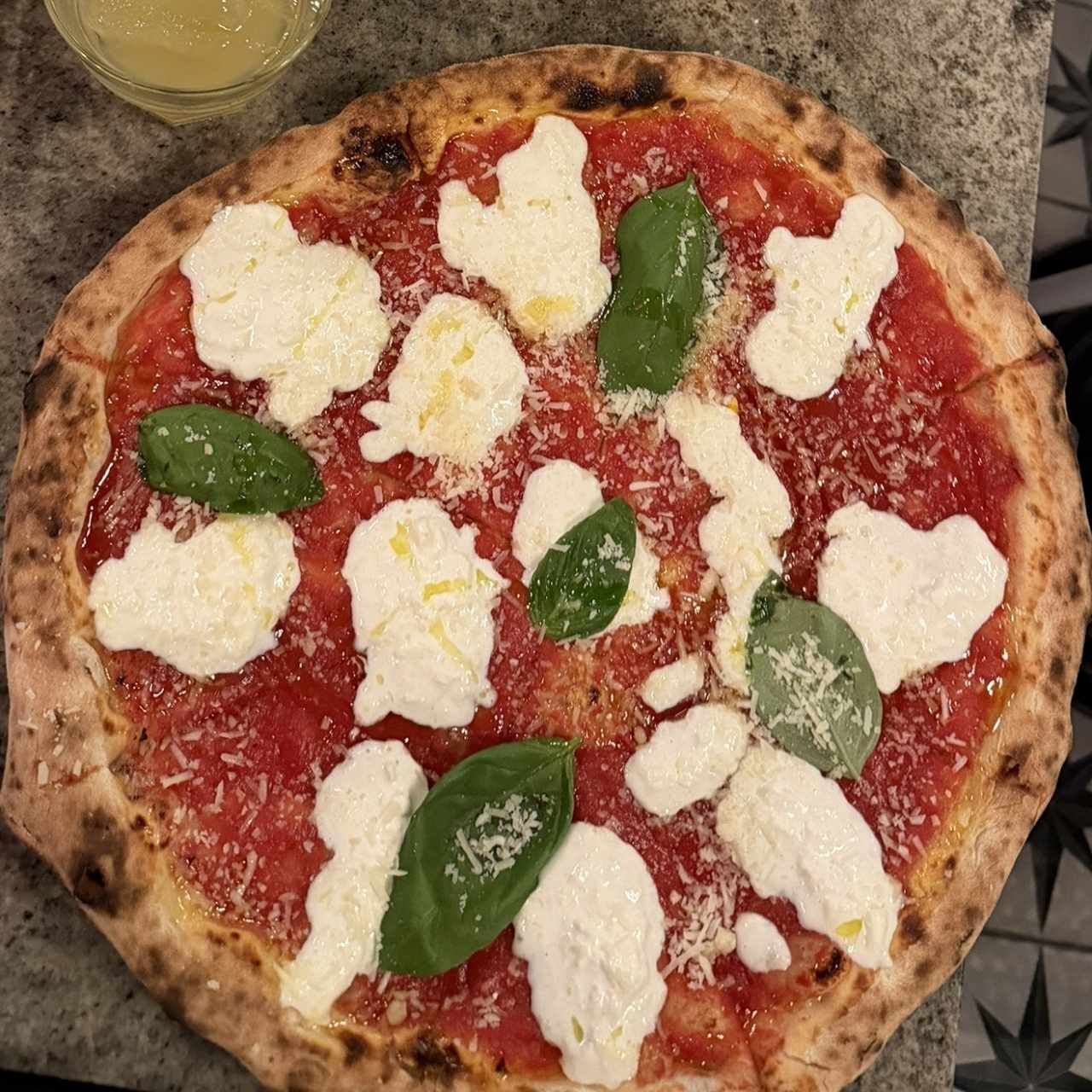 Pizzas Rojas - Margherita con Stracciatella