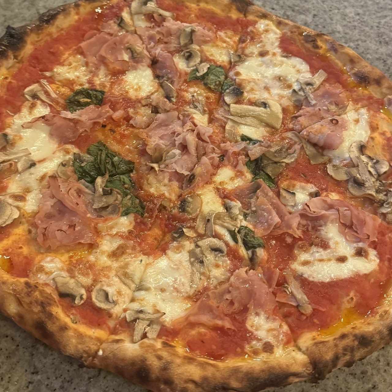 Pizzas Rojas - Cotto e Funghi