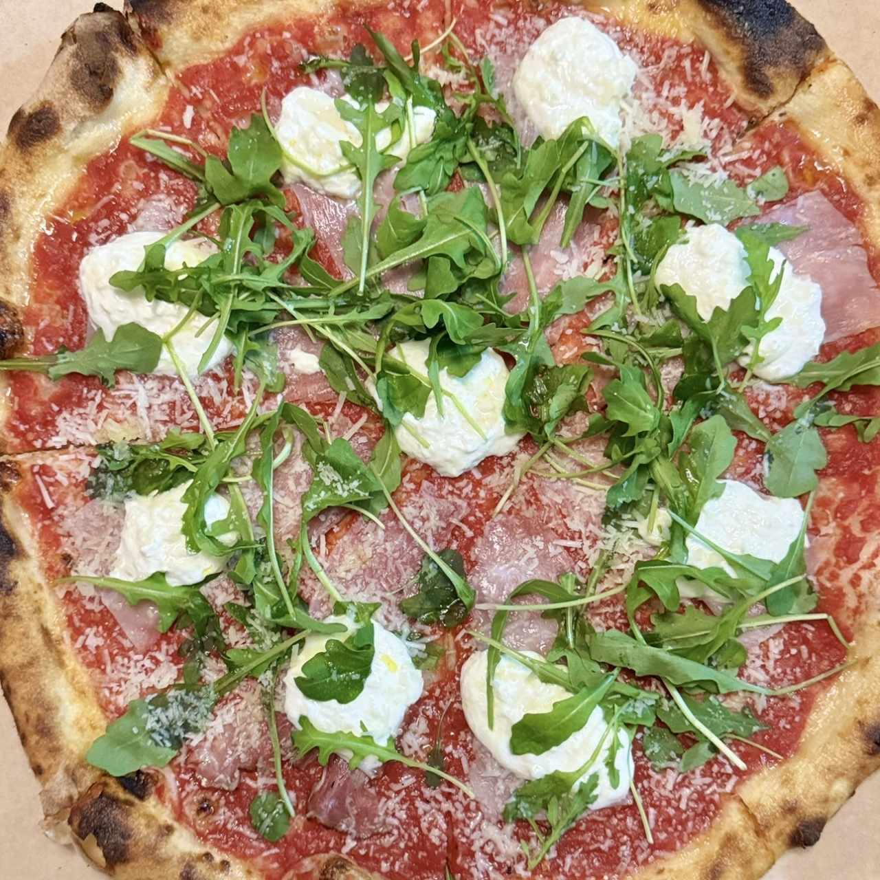 Pizzas Rojas - Speck e Stracciatella
