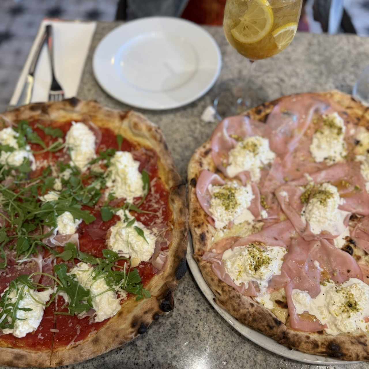 Pizzas Rojas - Prosciutto e Rucula