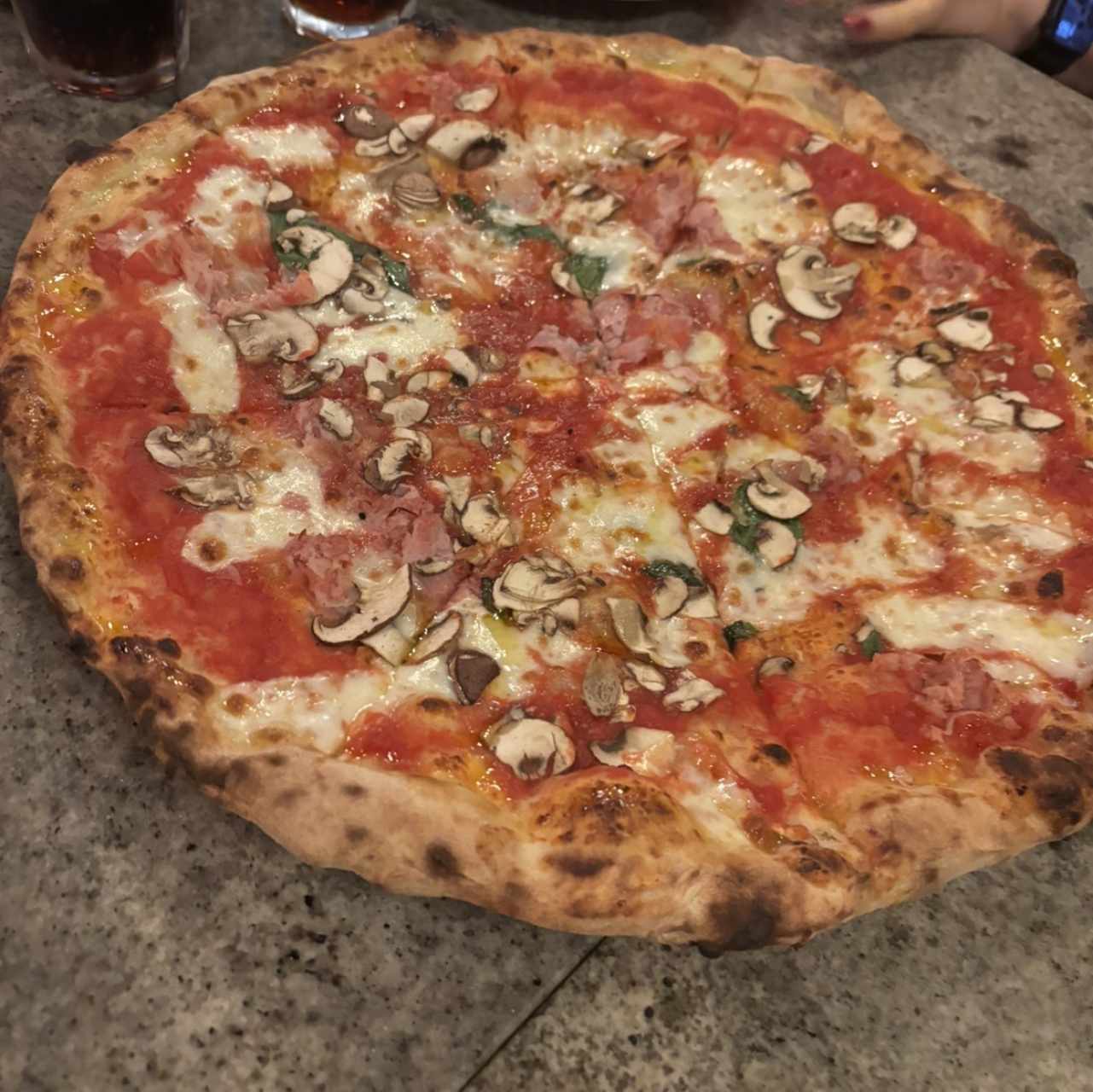 Pizzas Rojas - Cotto e Funghi
