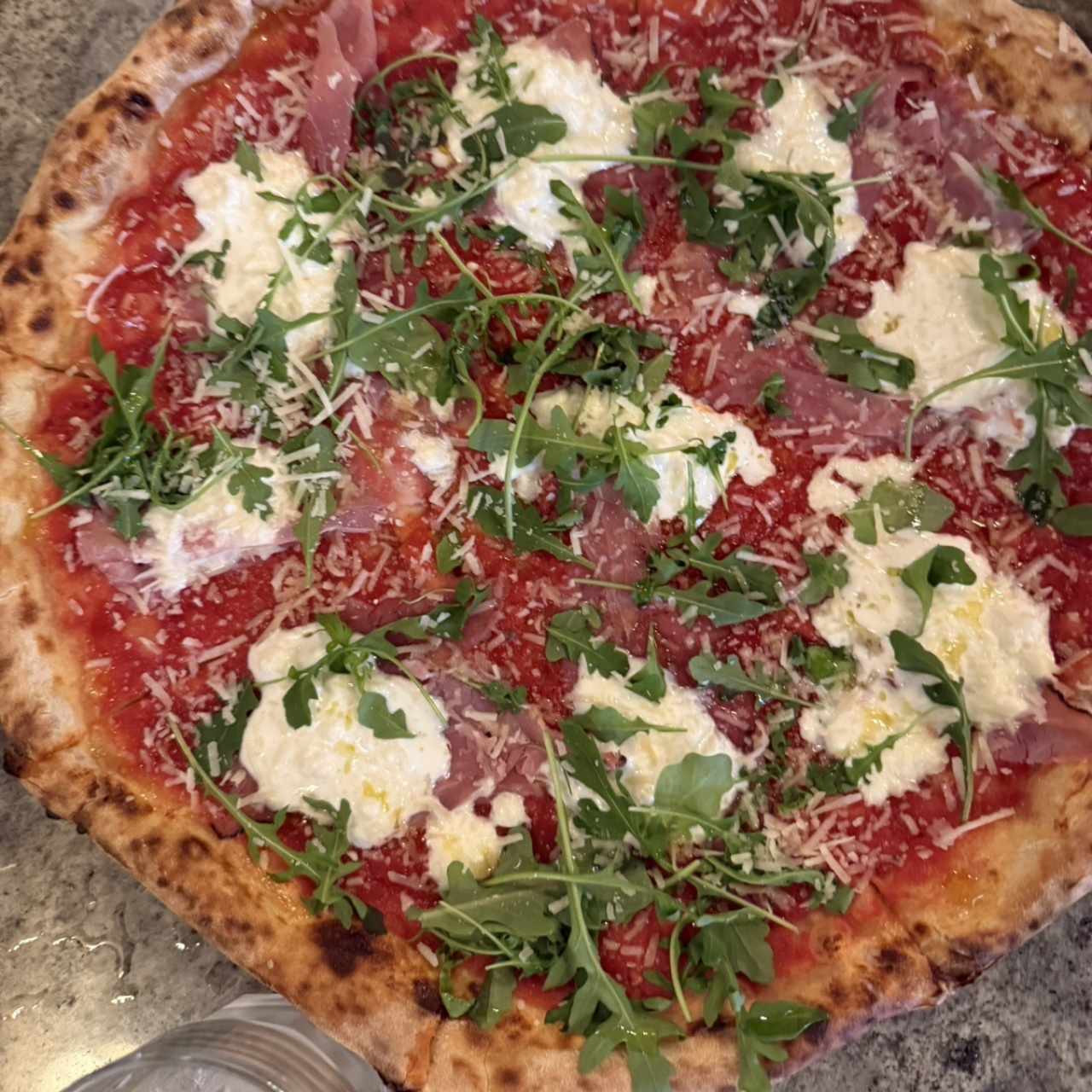 Pizzas Rojas - Speck e Stracciatella