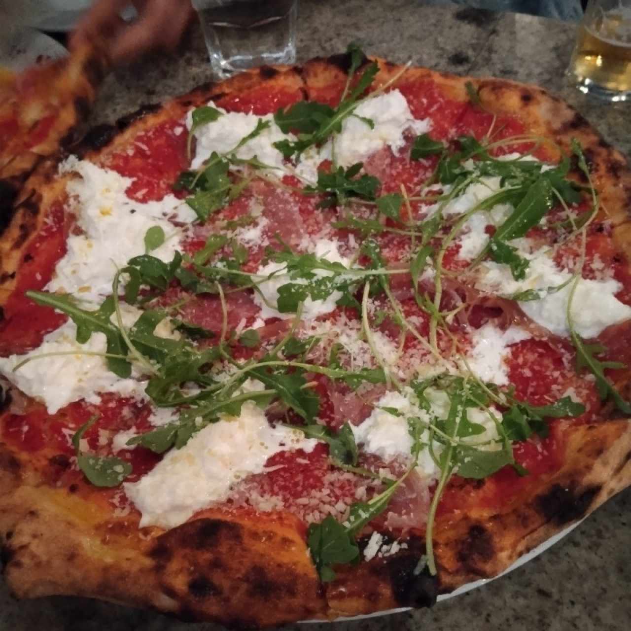 Pizzas Rojas - Speck e Stracciatella