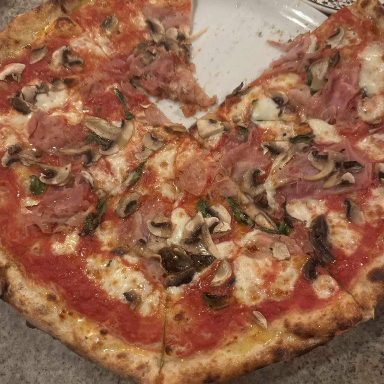 Pizzas Rojas - Cotto e Funghi