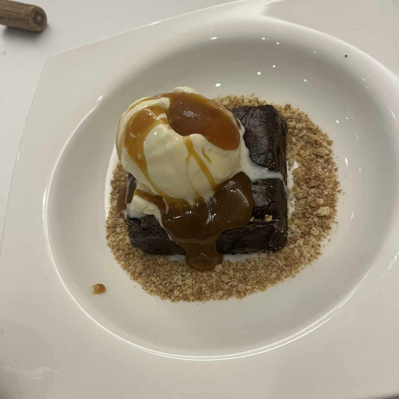 Brownie con sirope salado 
