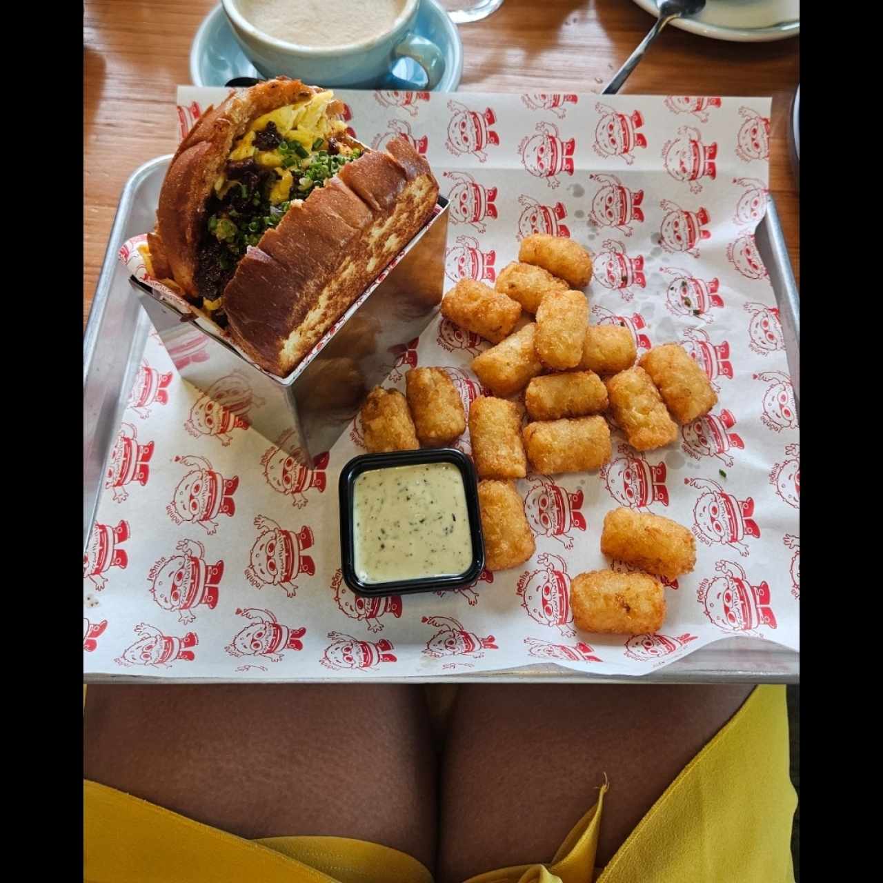 SANDOS + BURGUERS - HOKKAIDO SMASH