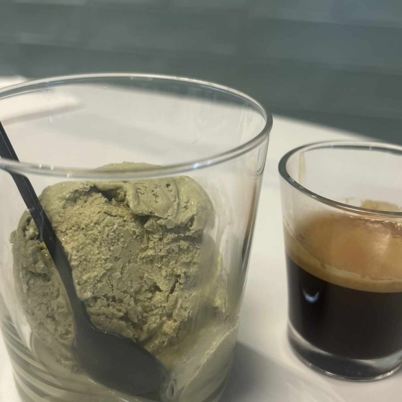 Afogato con helado matcha 