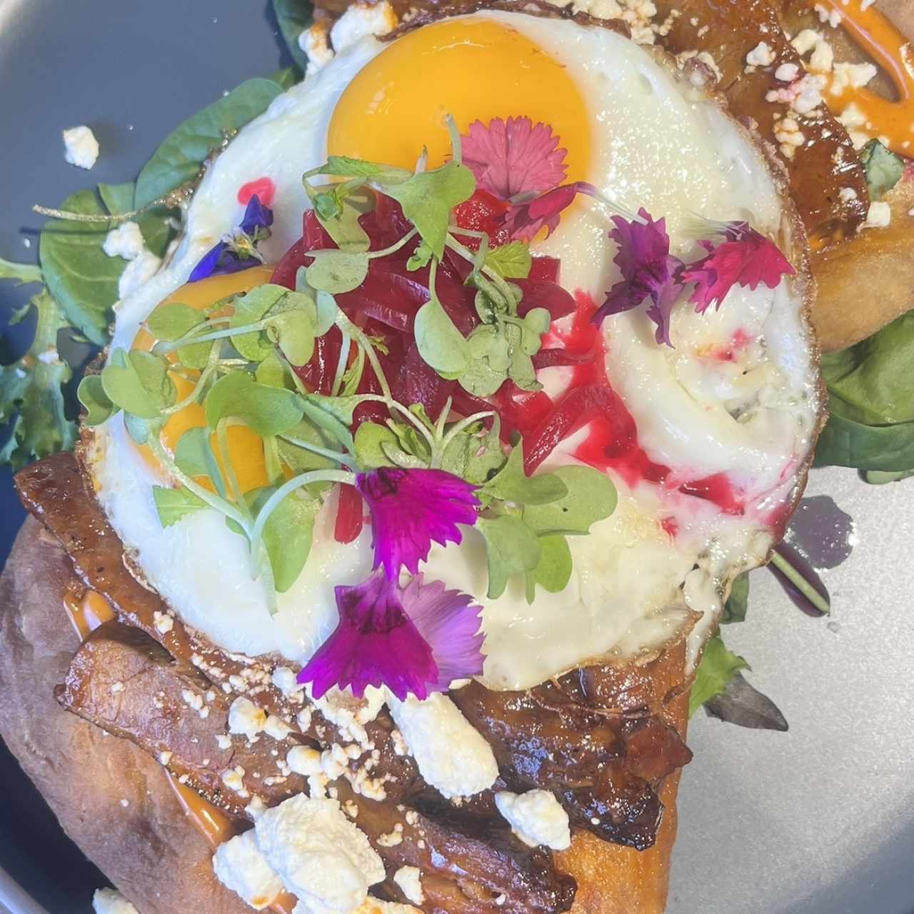 HOJALDRA BRISKET AL ESTILO AU CHEVAL