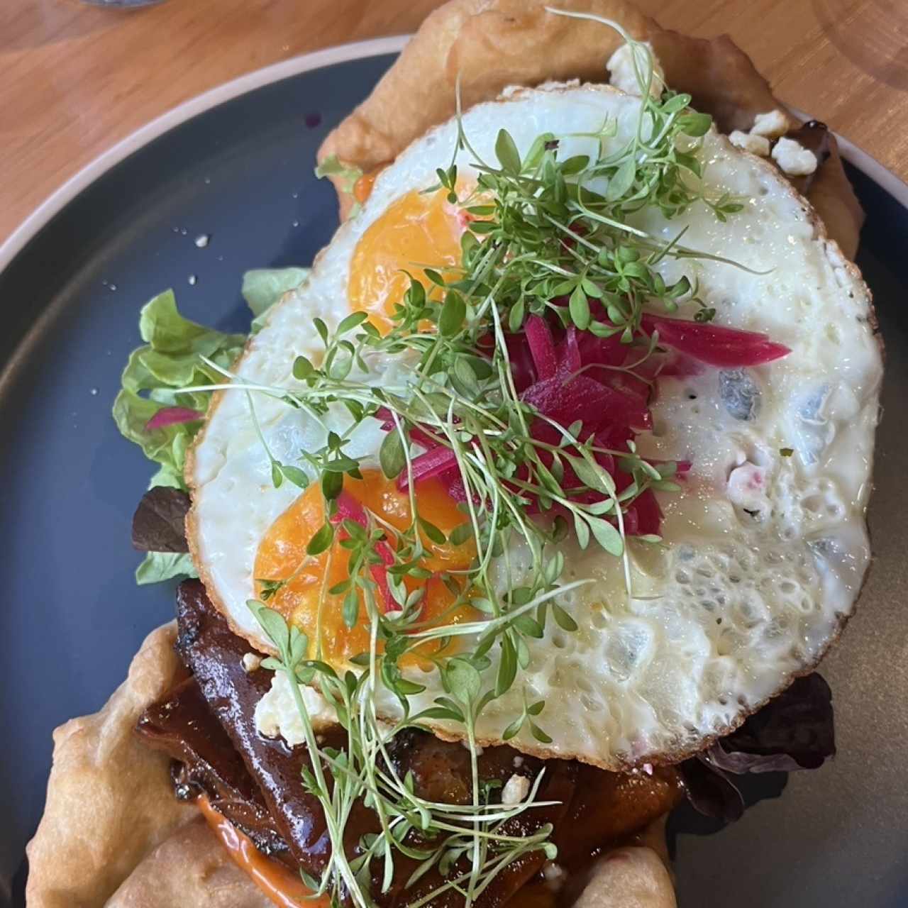 HOJALDRA BRISKET AL ESTILO AU CHEVAL
