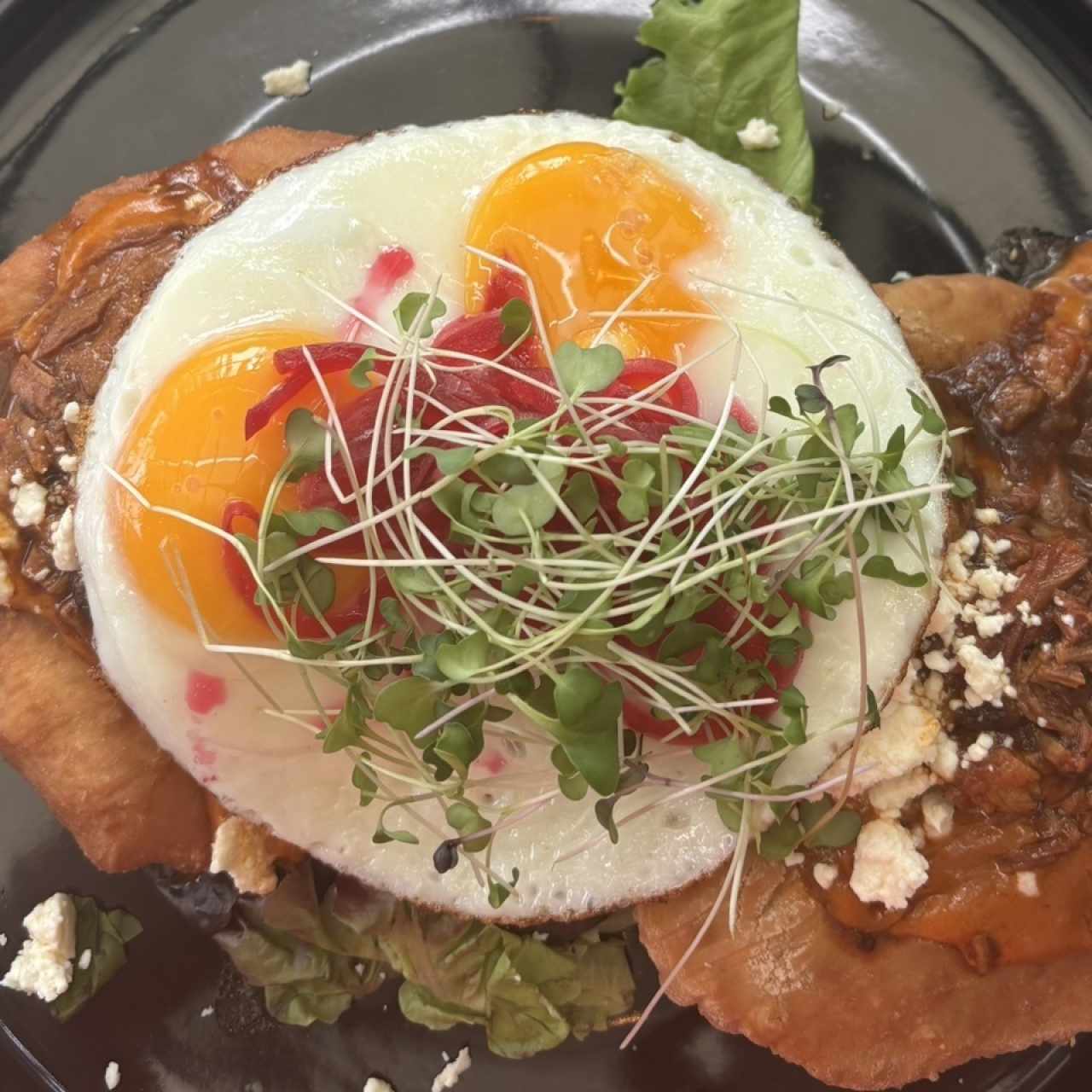 HOJALDRA BRISKET AL ESTILO AU CHEVAL