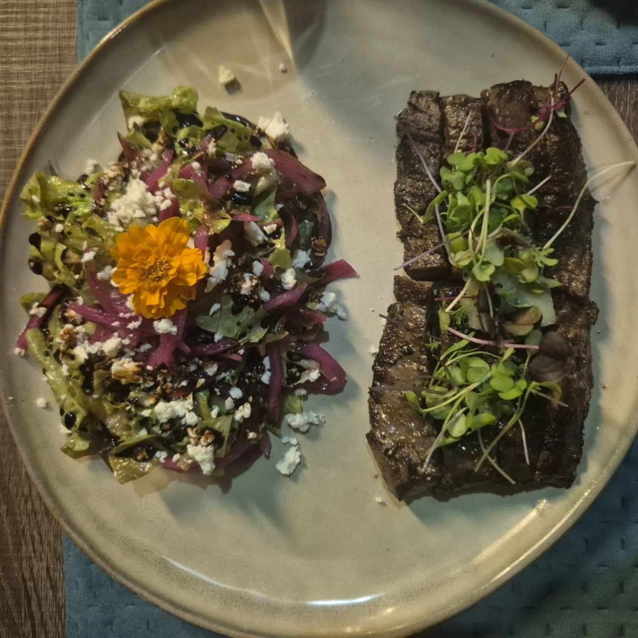 PLATOS FUERTES - Entraña Capricornio