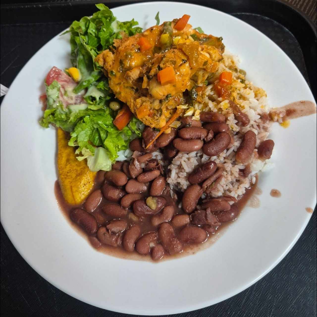 Pollo guisado