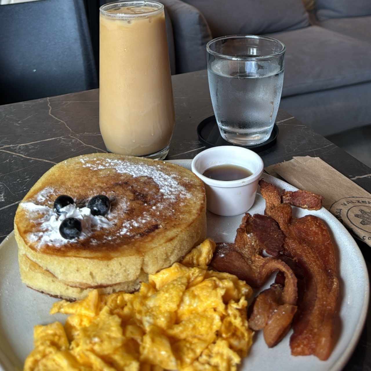 Desayunos - Amanecí contento