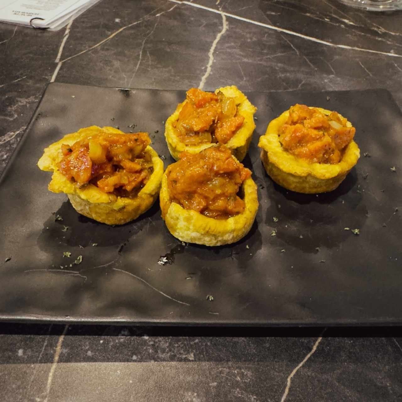 CANASTITA DE PATACONES - CHORIZO