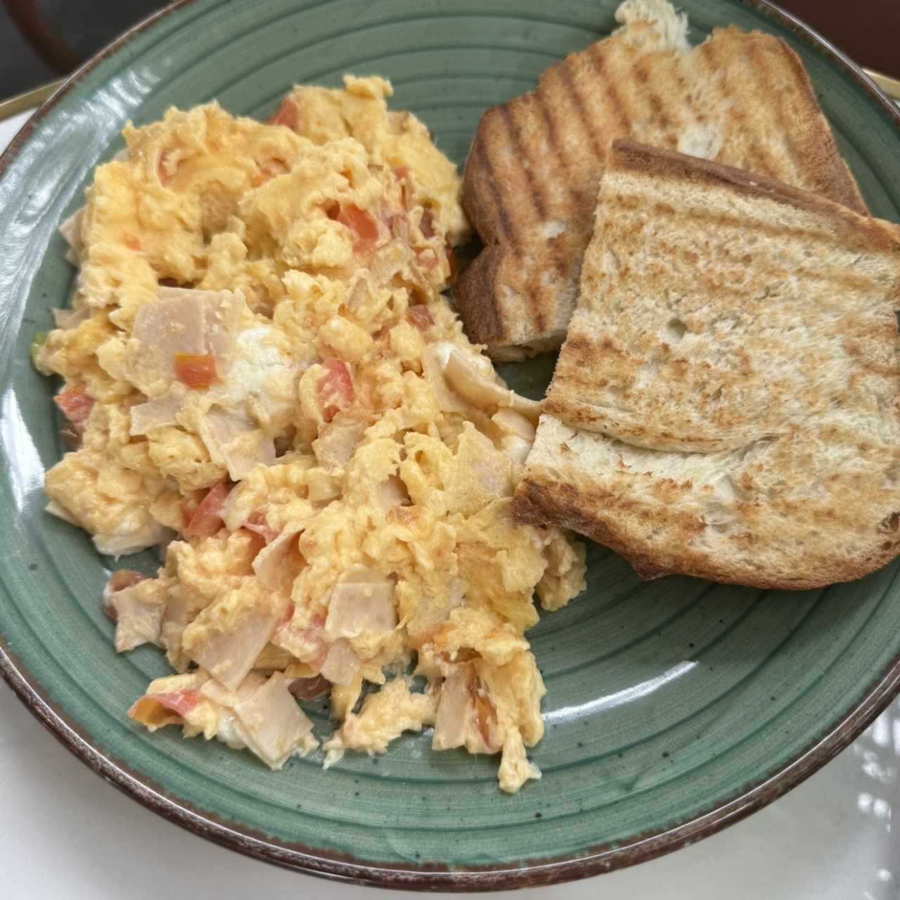 Huevos al Gusto Con 3 Ingredientes