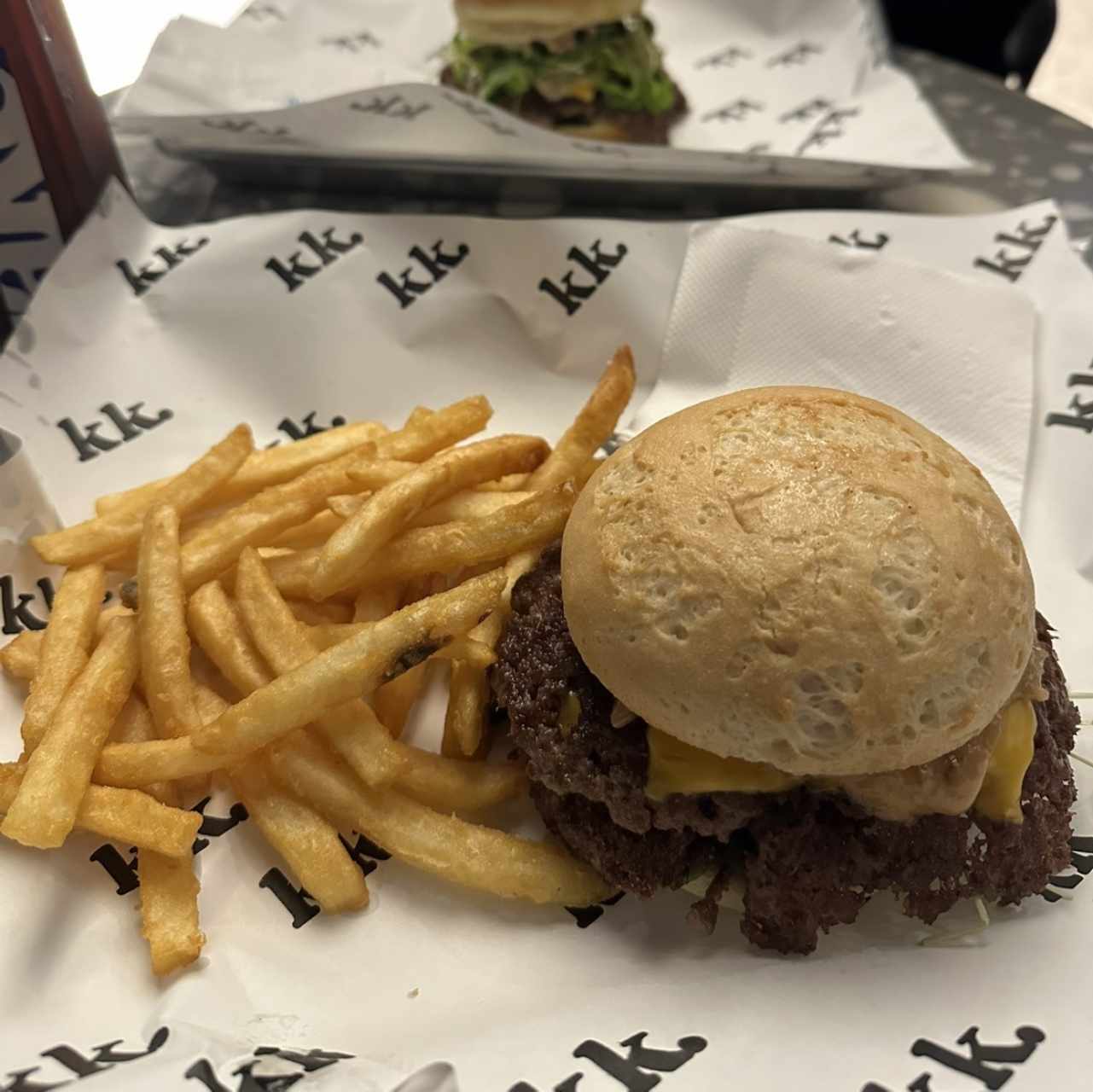 The Burgers - The Lukas #1