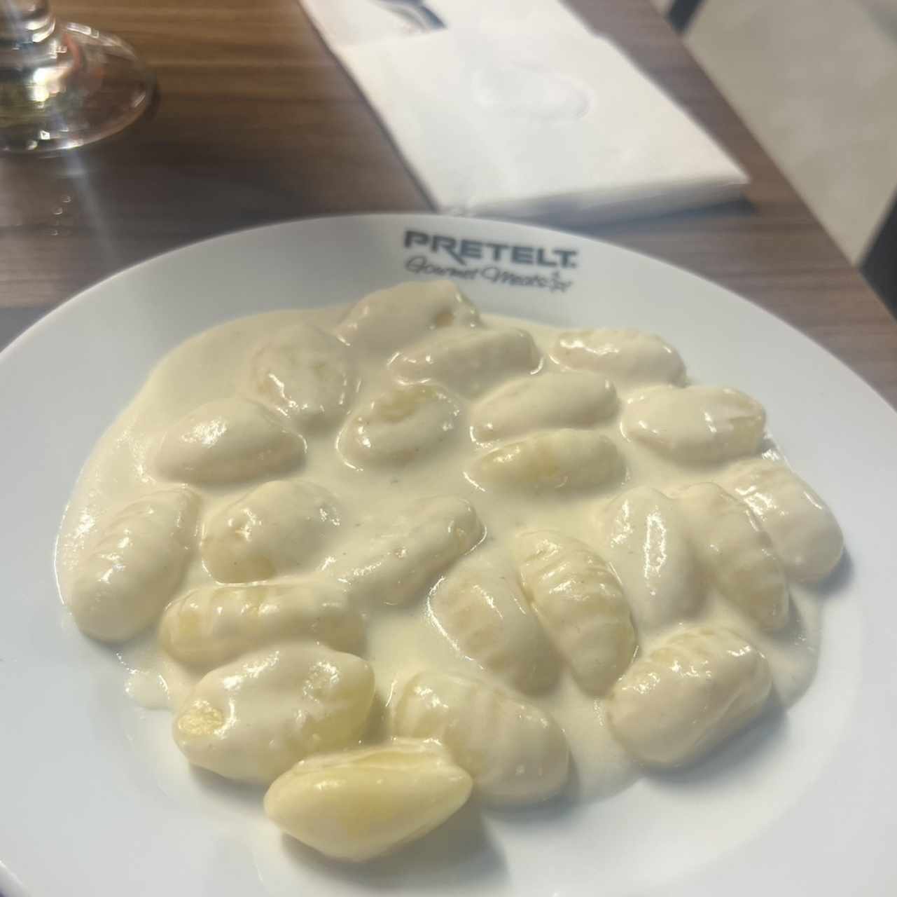 ACOMPAÑAMIENTOS PREMIUM - GNOCCHI 4 QUESOS