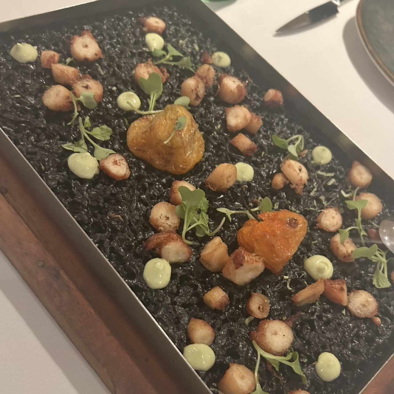 Arroz negro con pulpo