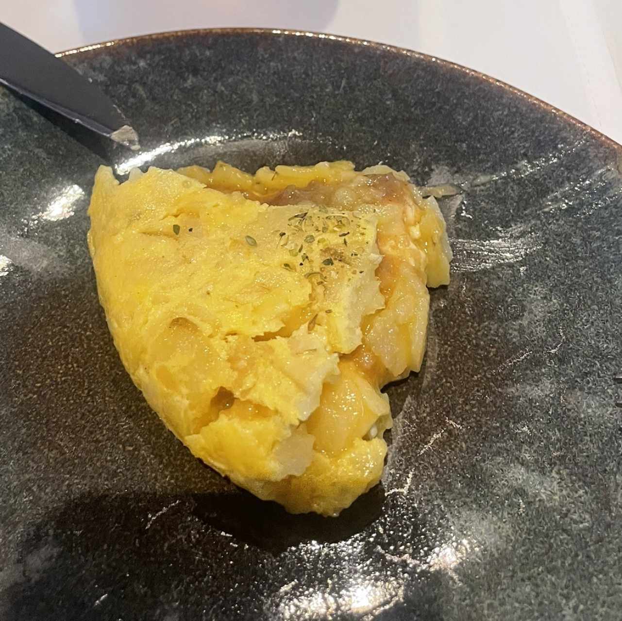 QUESO DE CABRA Y CEBOLLA CARAMELIZADA
