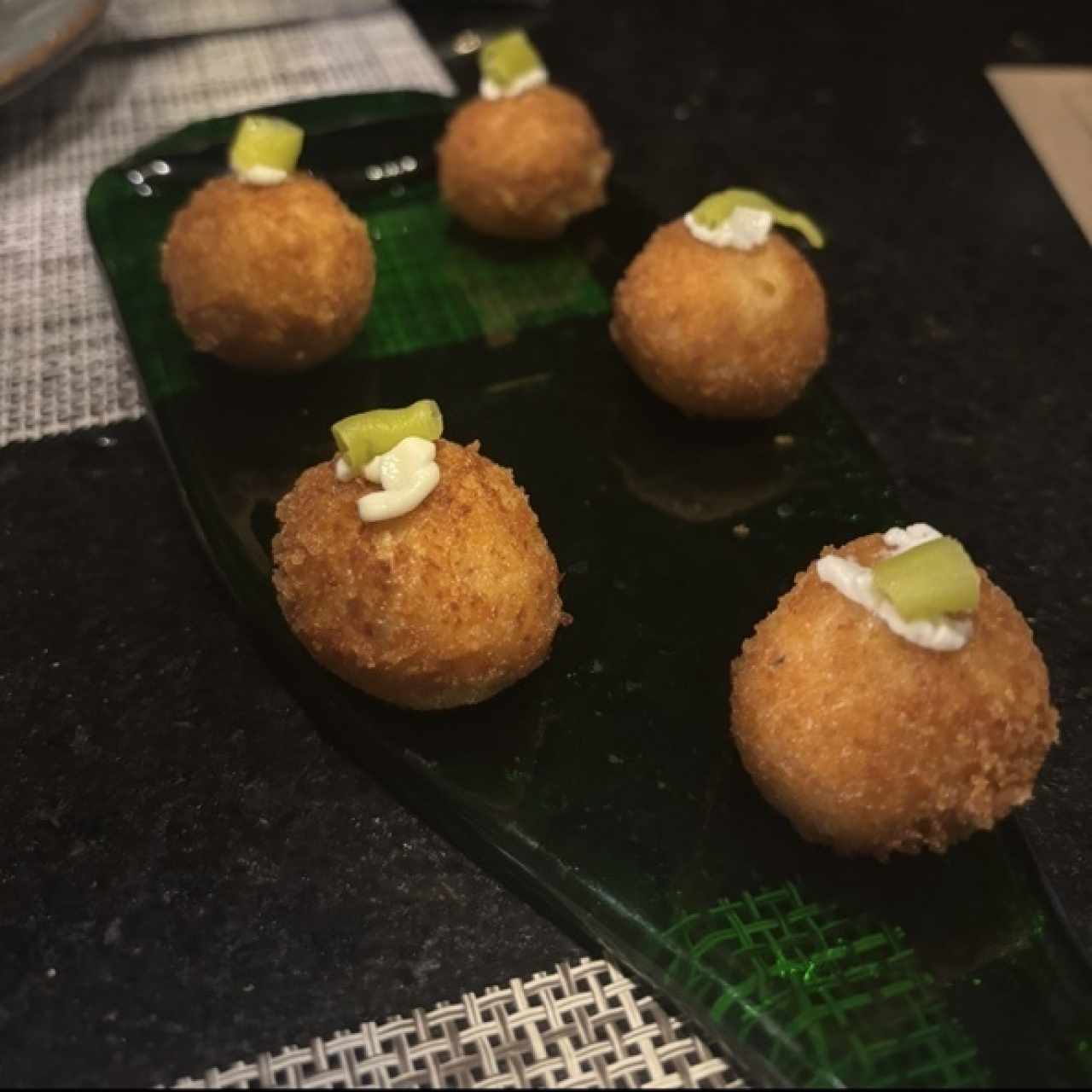 Croquetas de jamón ibérico y miel