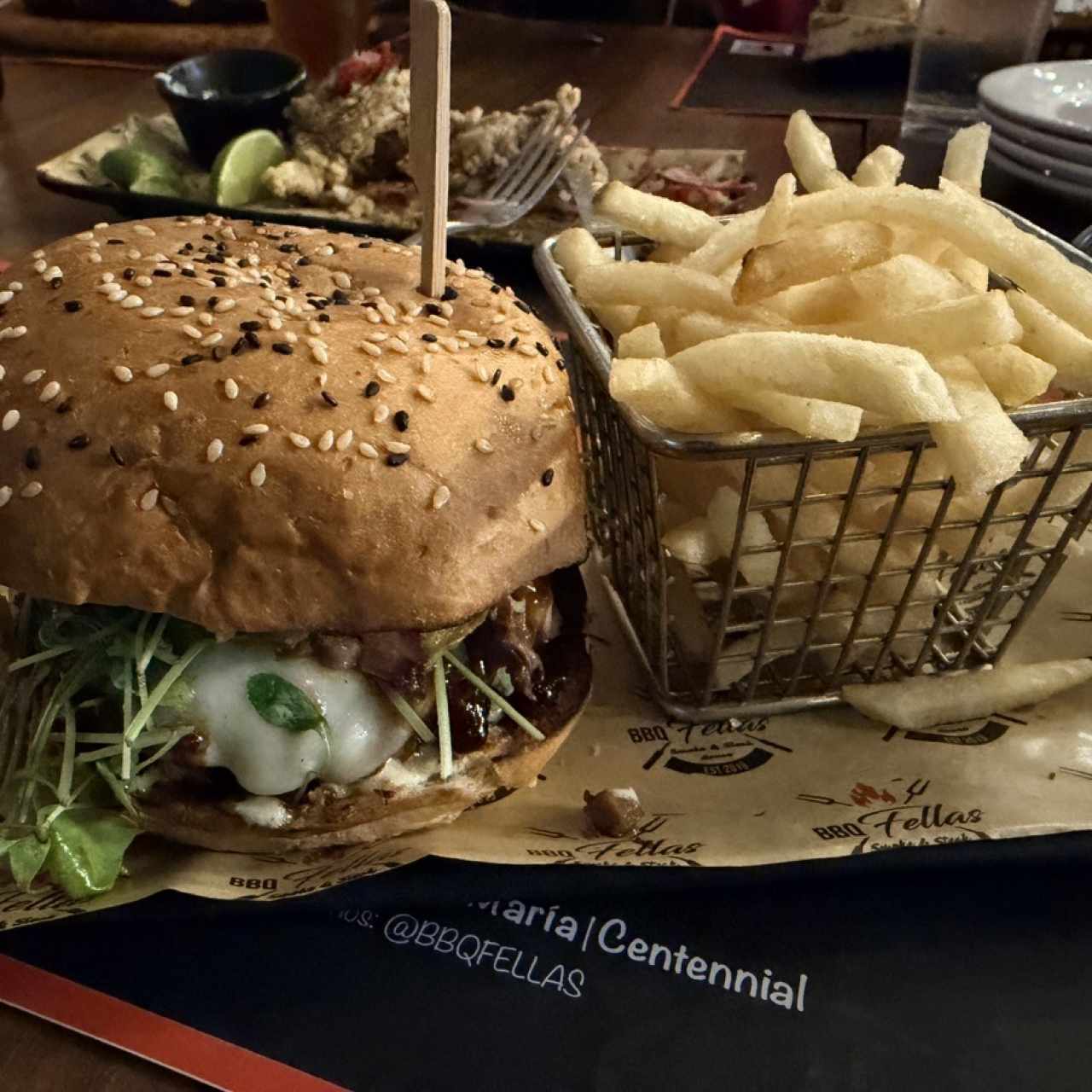 Hamburguesa con papas