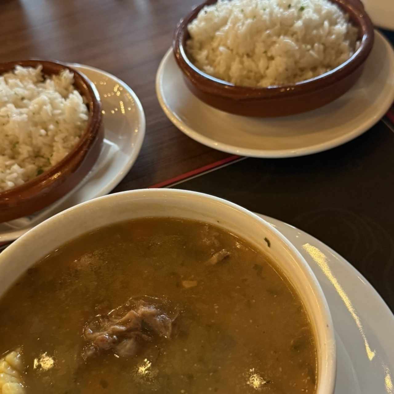 Sopa de costilla ahumada