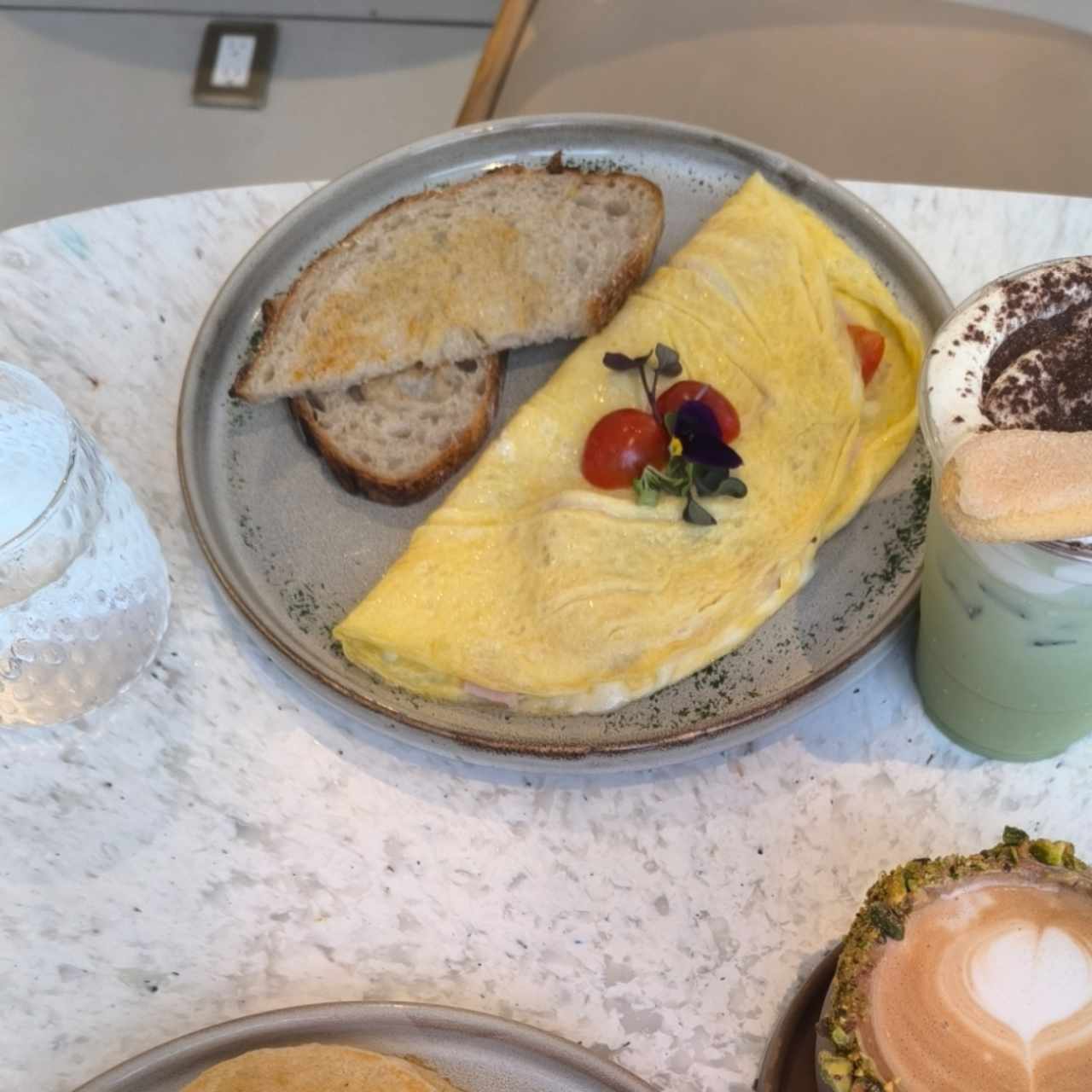 DESAYUNOS - BUNGLA OMELLETE