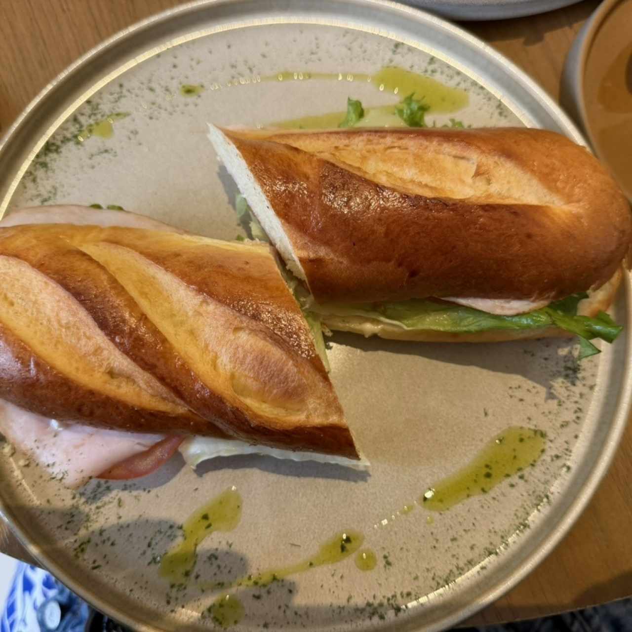 SANDWICH PAVO Y QUESO GOUDA