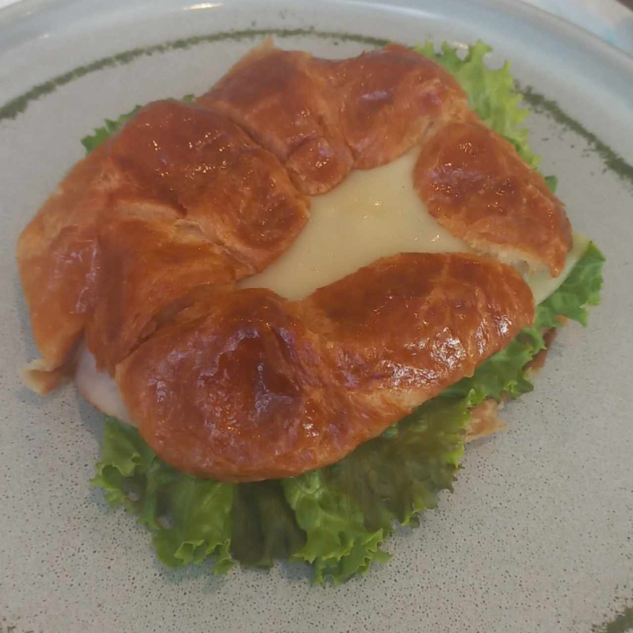 CROISSANTS - Jamón y queso