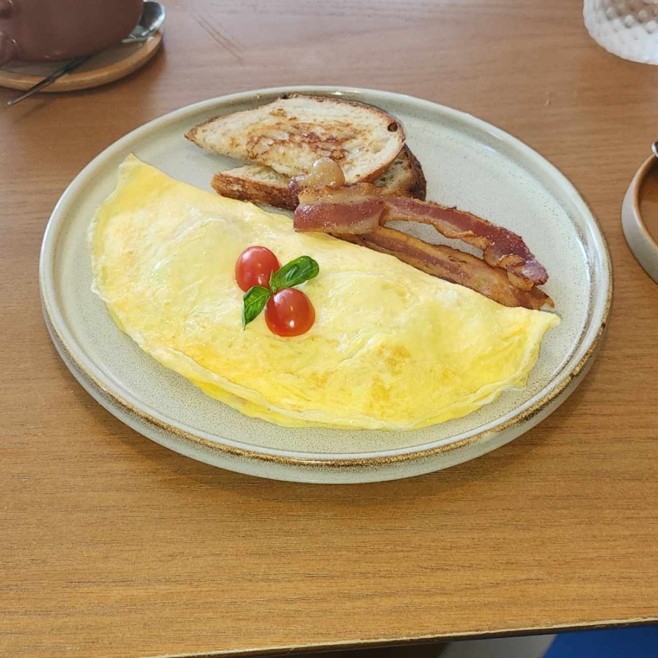 DESAYUNOS - BUNGLA OMELLETE