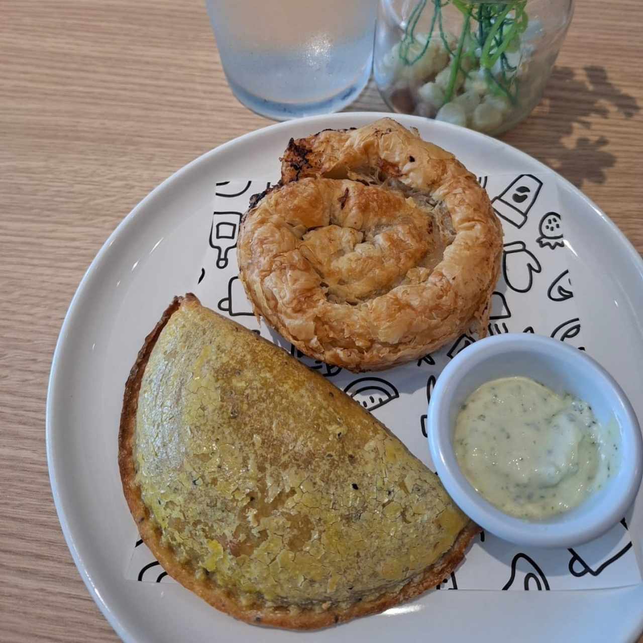 Burek de carne y empanada  