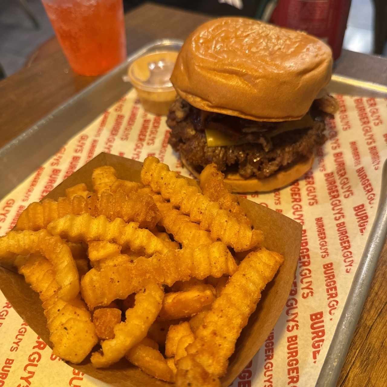 Hamburguesa crispy onion bacón BBQ