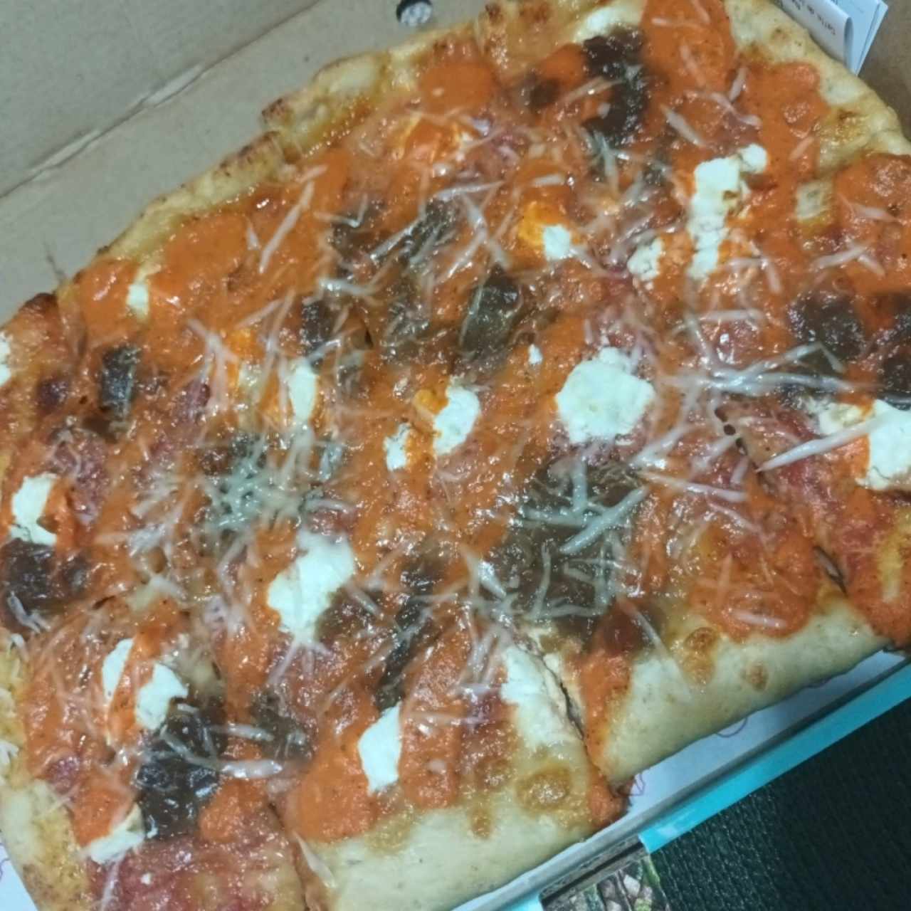 PIZZAS ESPECIALES - LA CABRADONNY