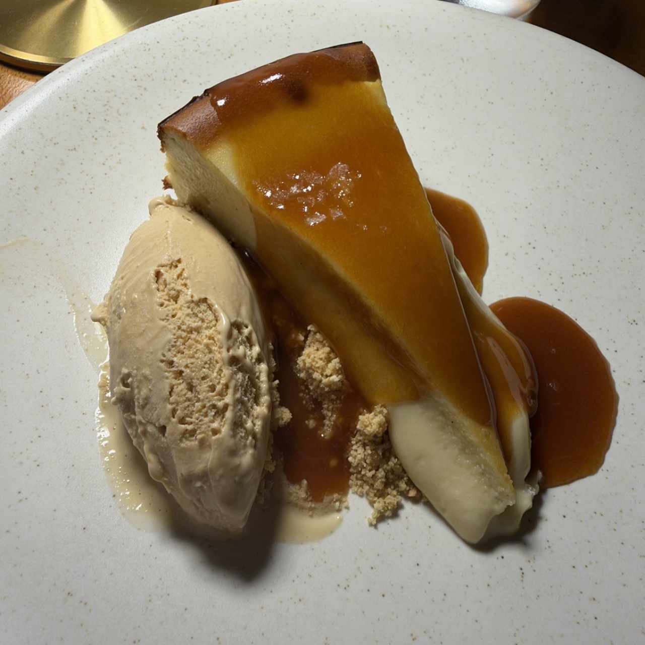 Tarta de sésamo y toffee de café Geisha