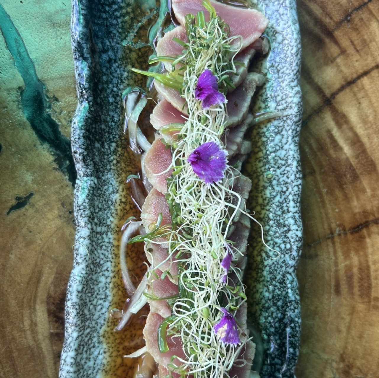 Entradas frías - Maguro Tataki
