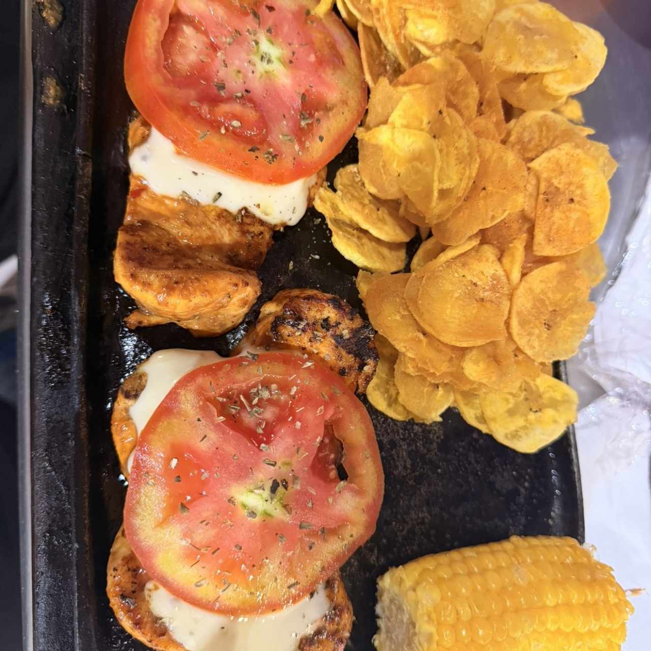 Pollo entomatao 