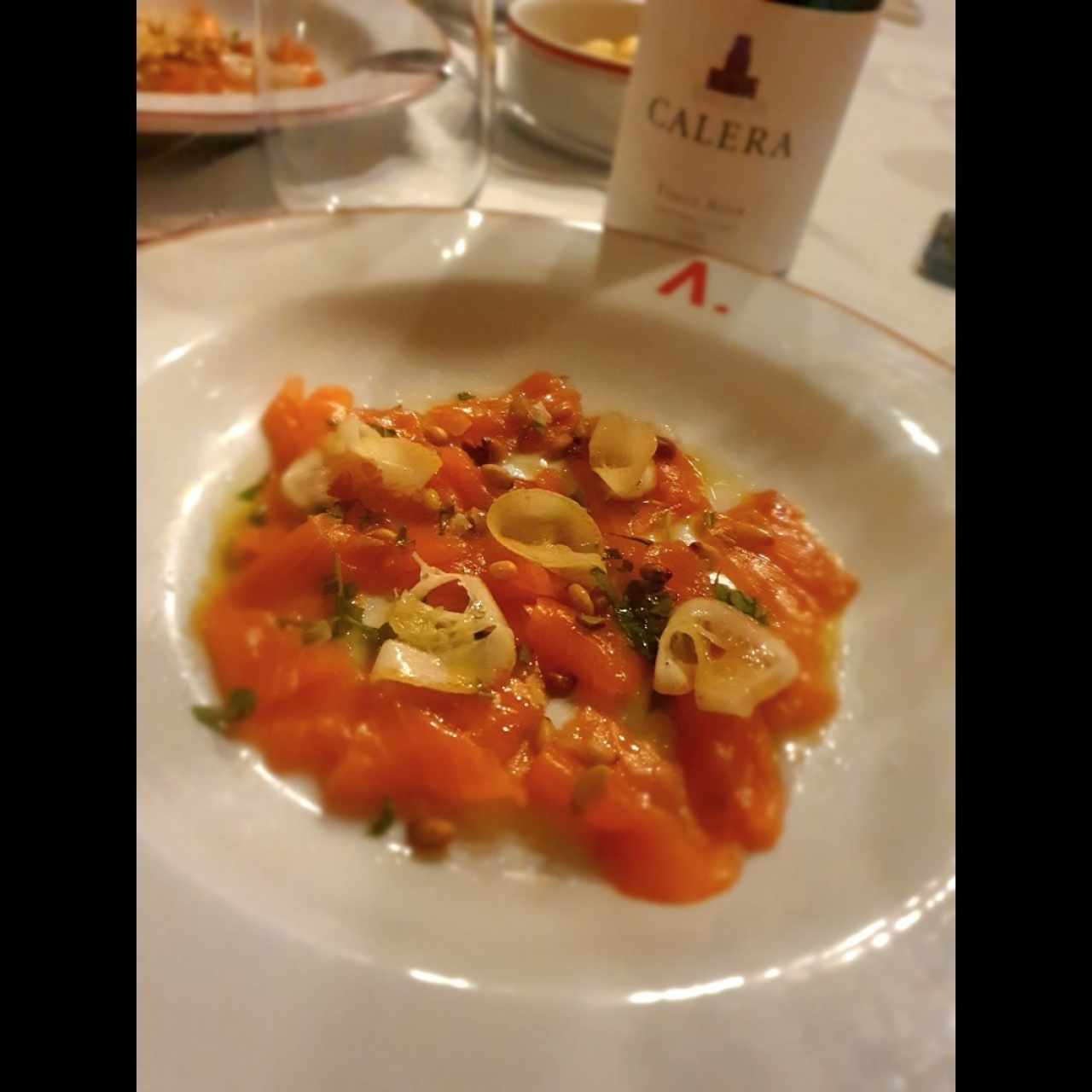 Carpaccio de salmón curado 