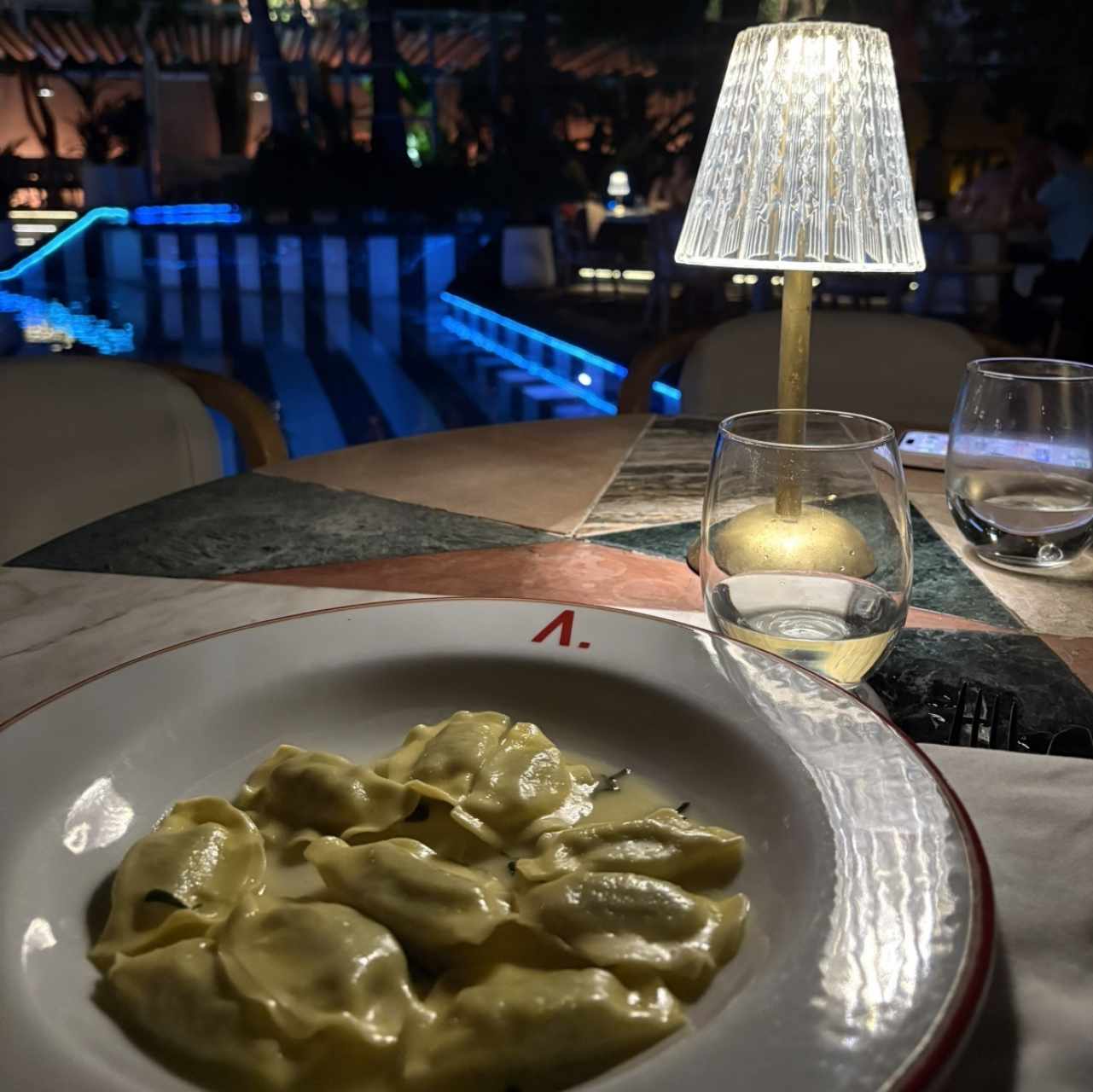 Ravioloni Di Ricotta e Espinaca 
