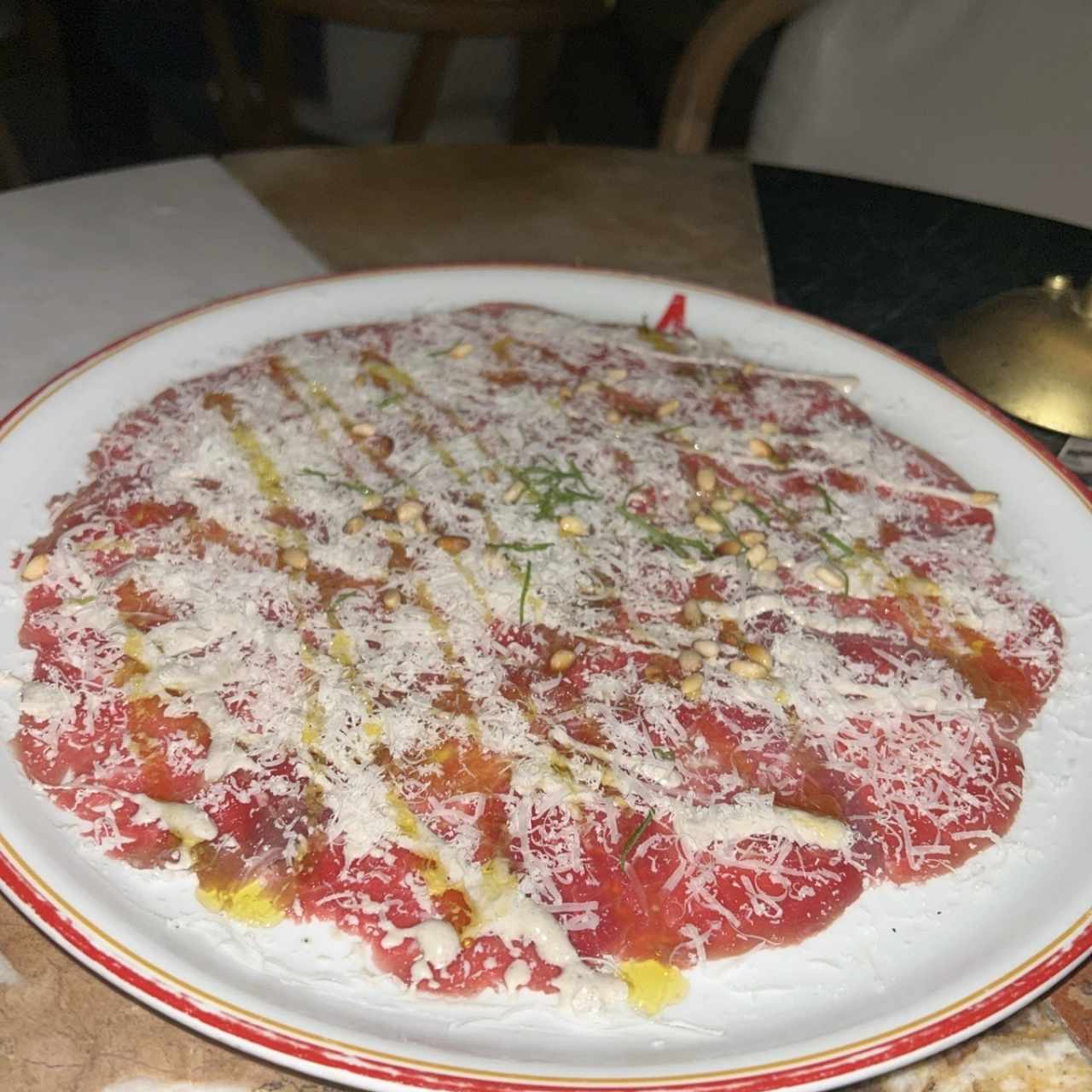 Carpaccio de res 