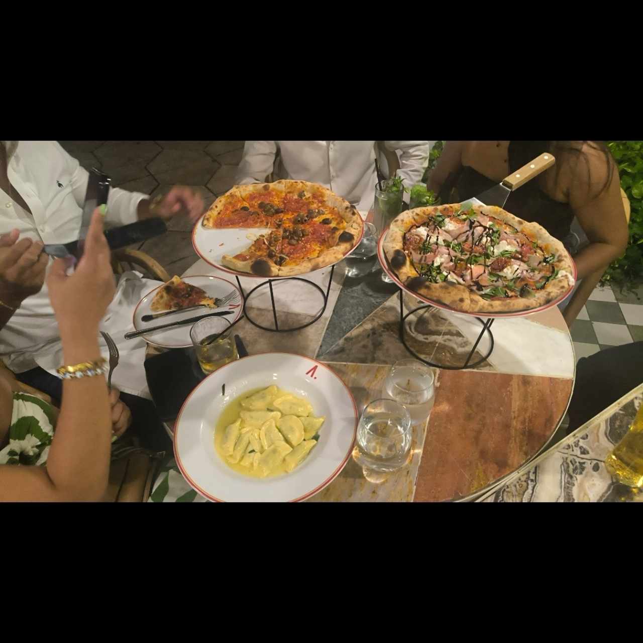 pizzas