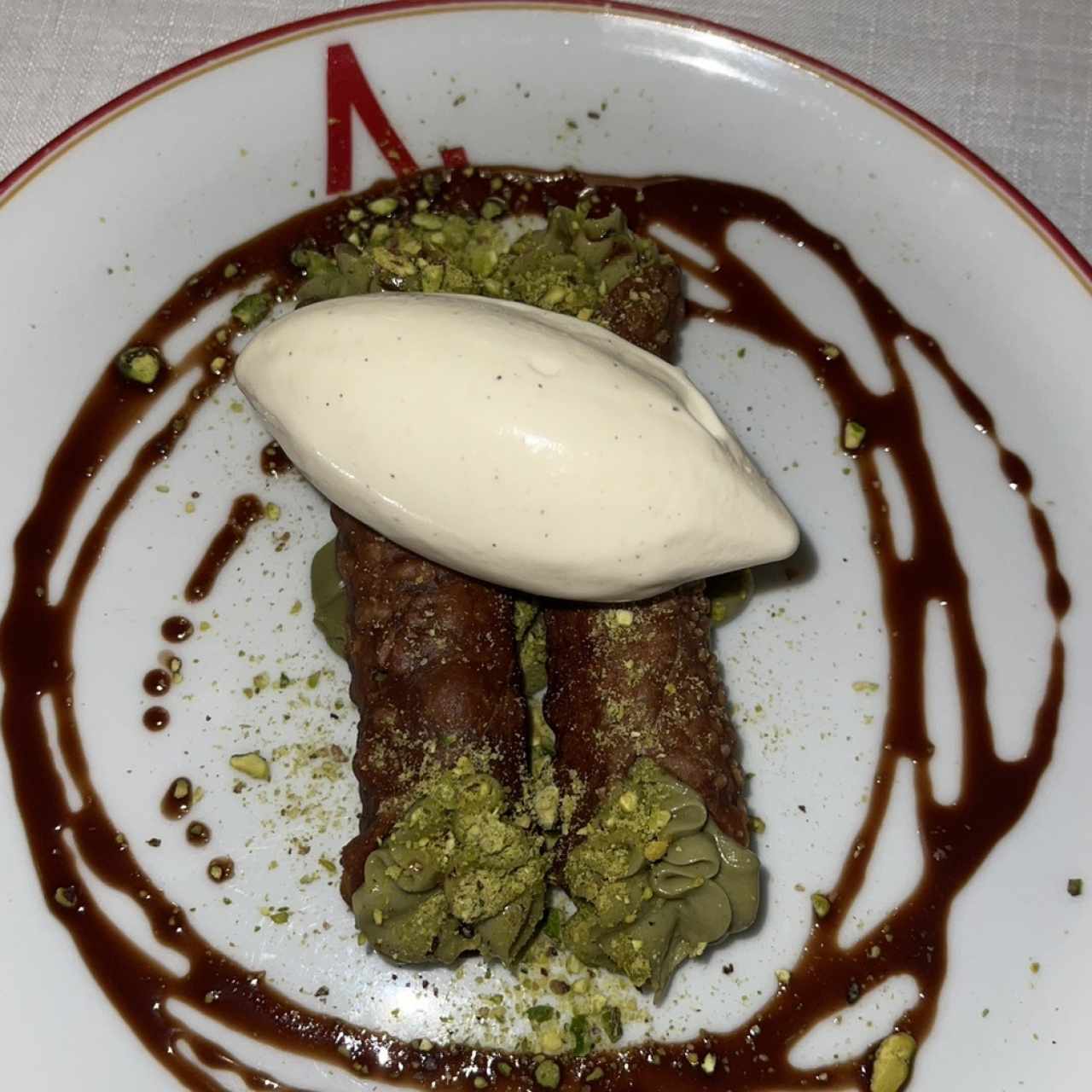 Canoli de pistaccio