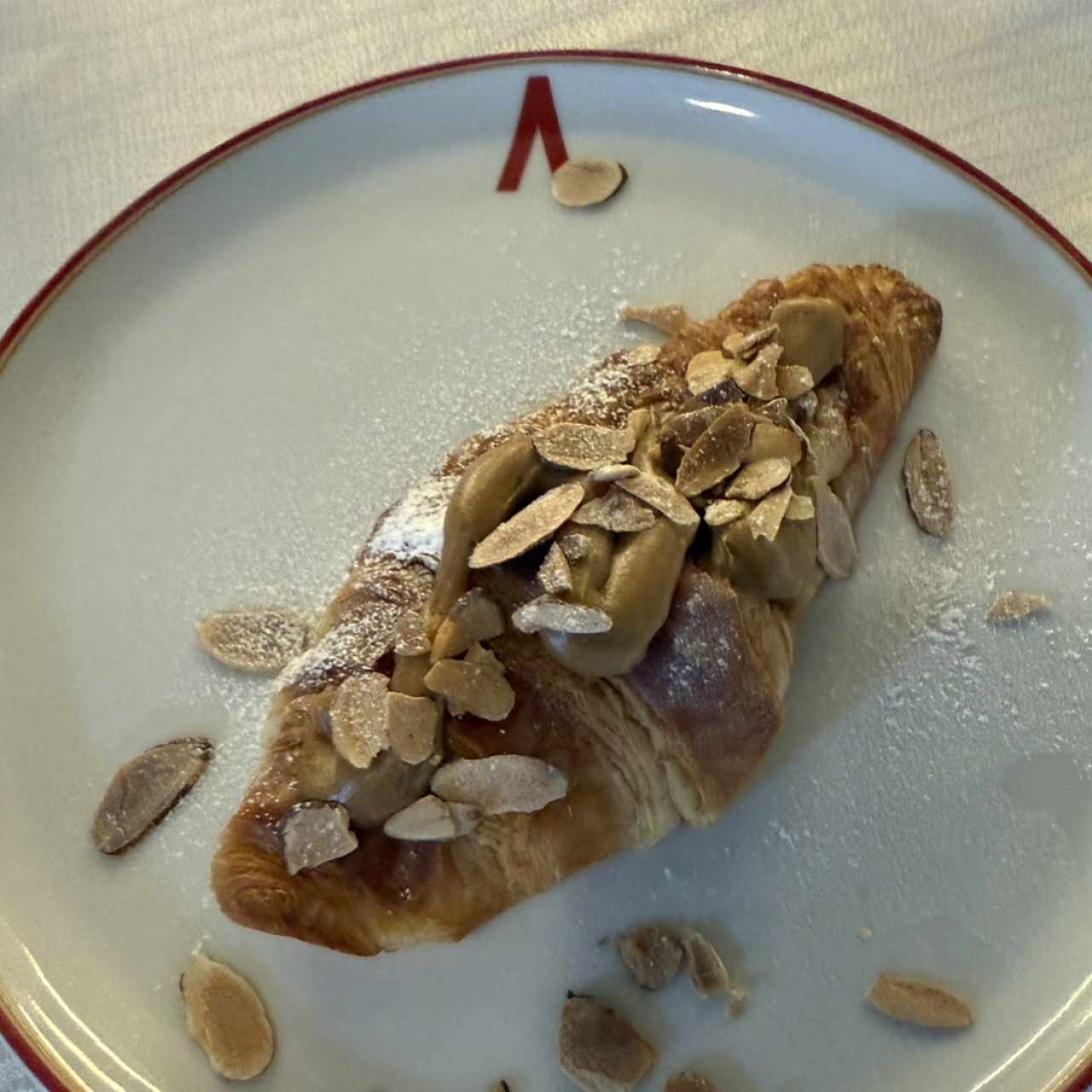 Croissant de almendras