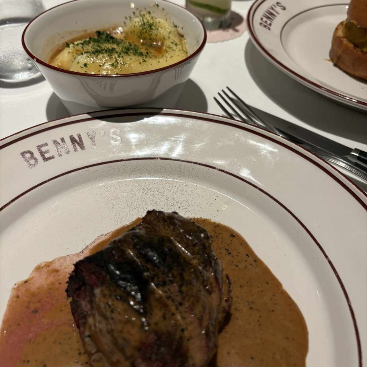 Filete a la pimienta 