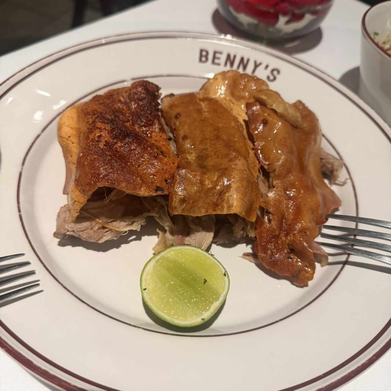 Lechon en caja china