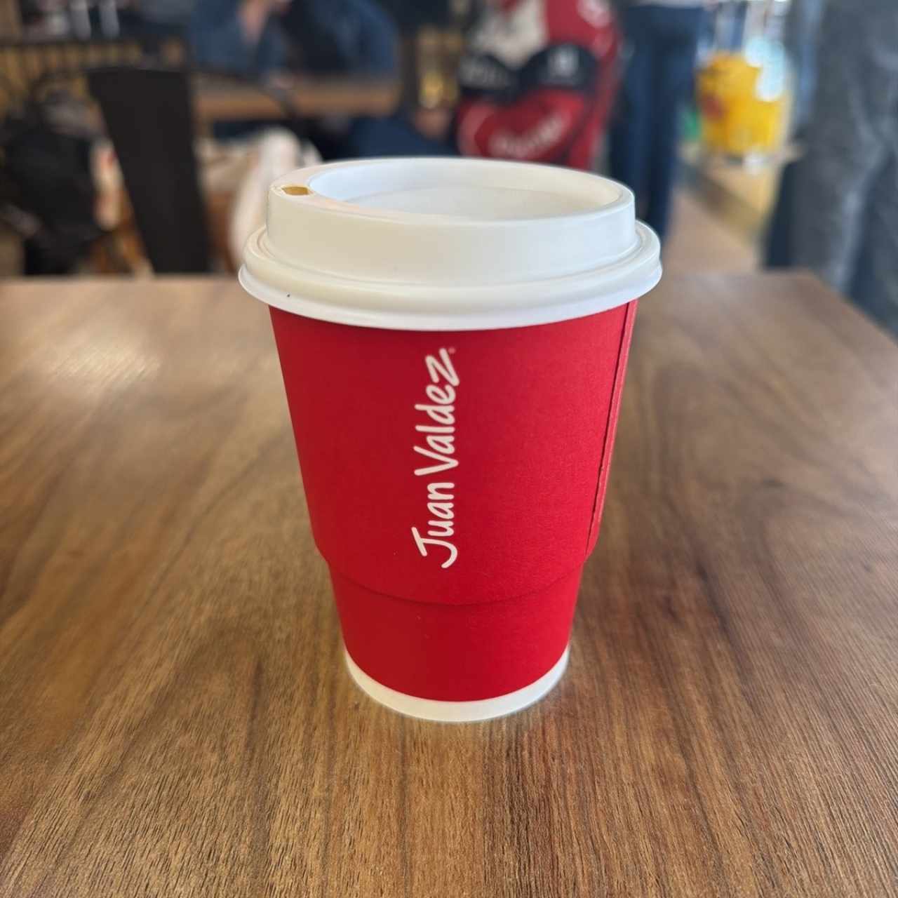 Capuccino con leche de almendras y sabor a caramelo