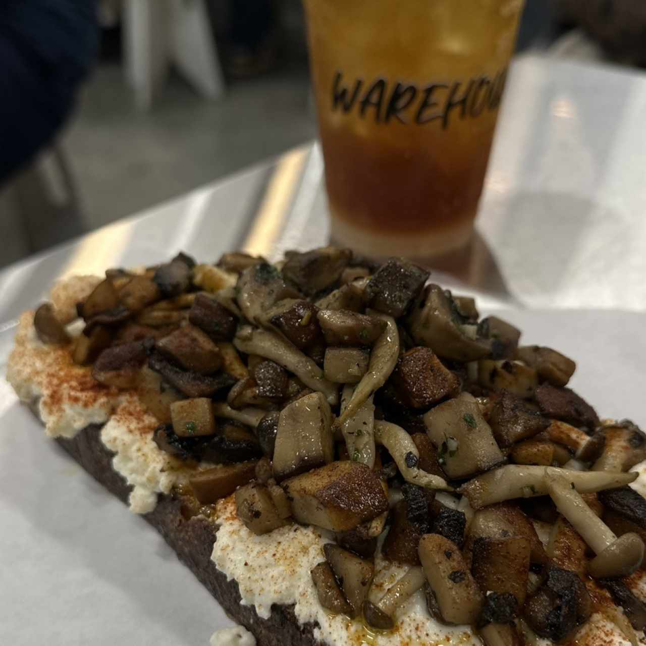 Tostada de hongos 