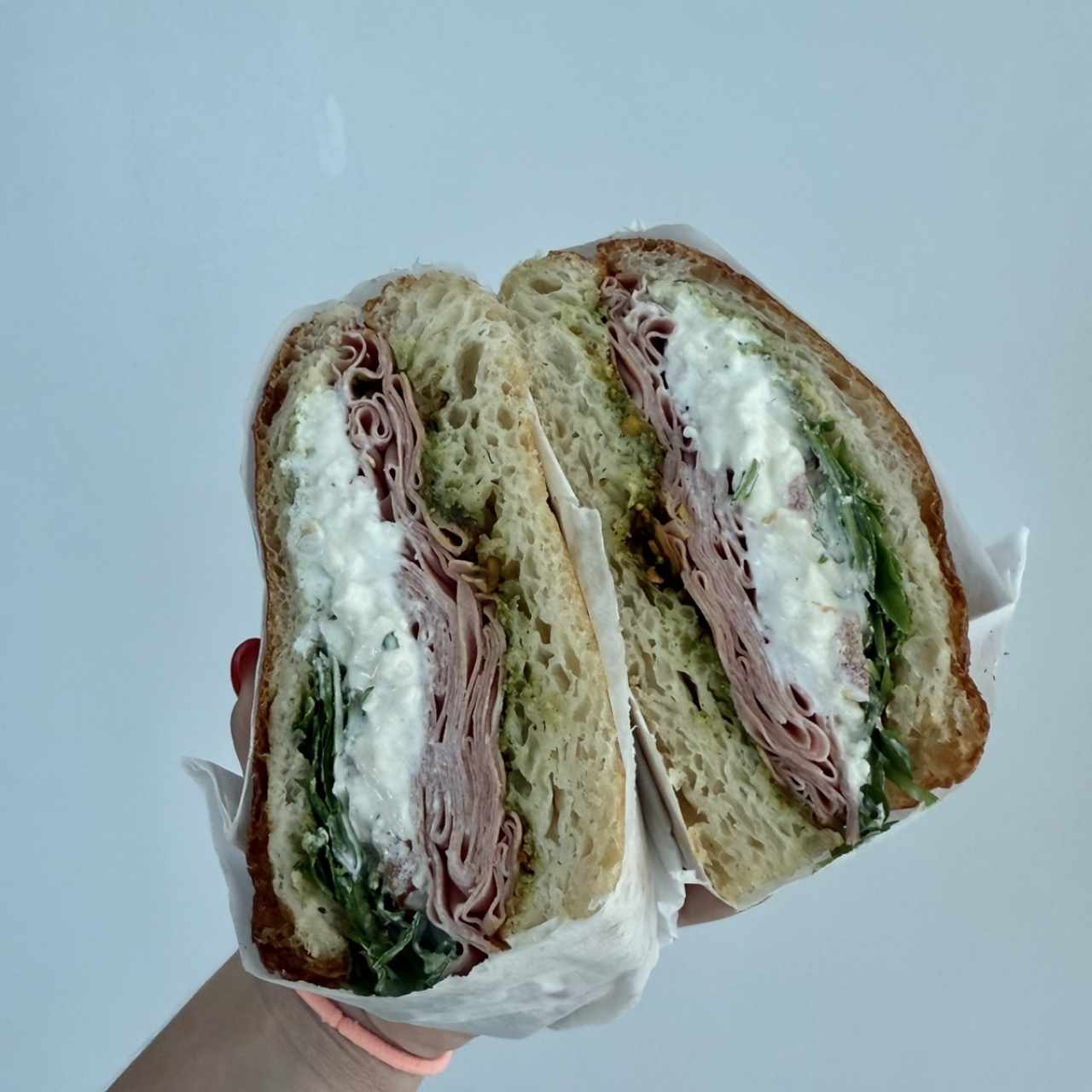 Sandwich mortadela de pistacho