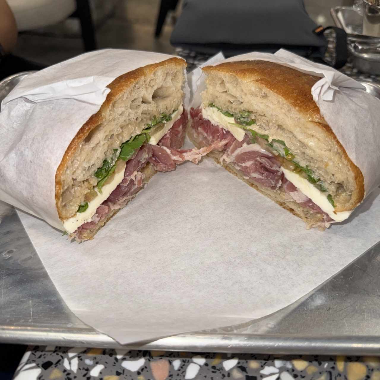 Foccacia sandwich jamon serrano