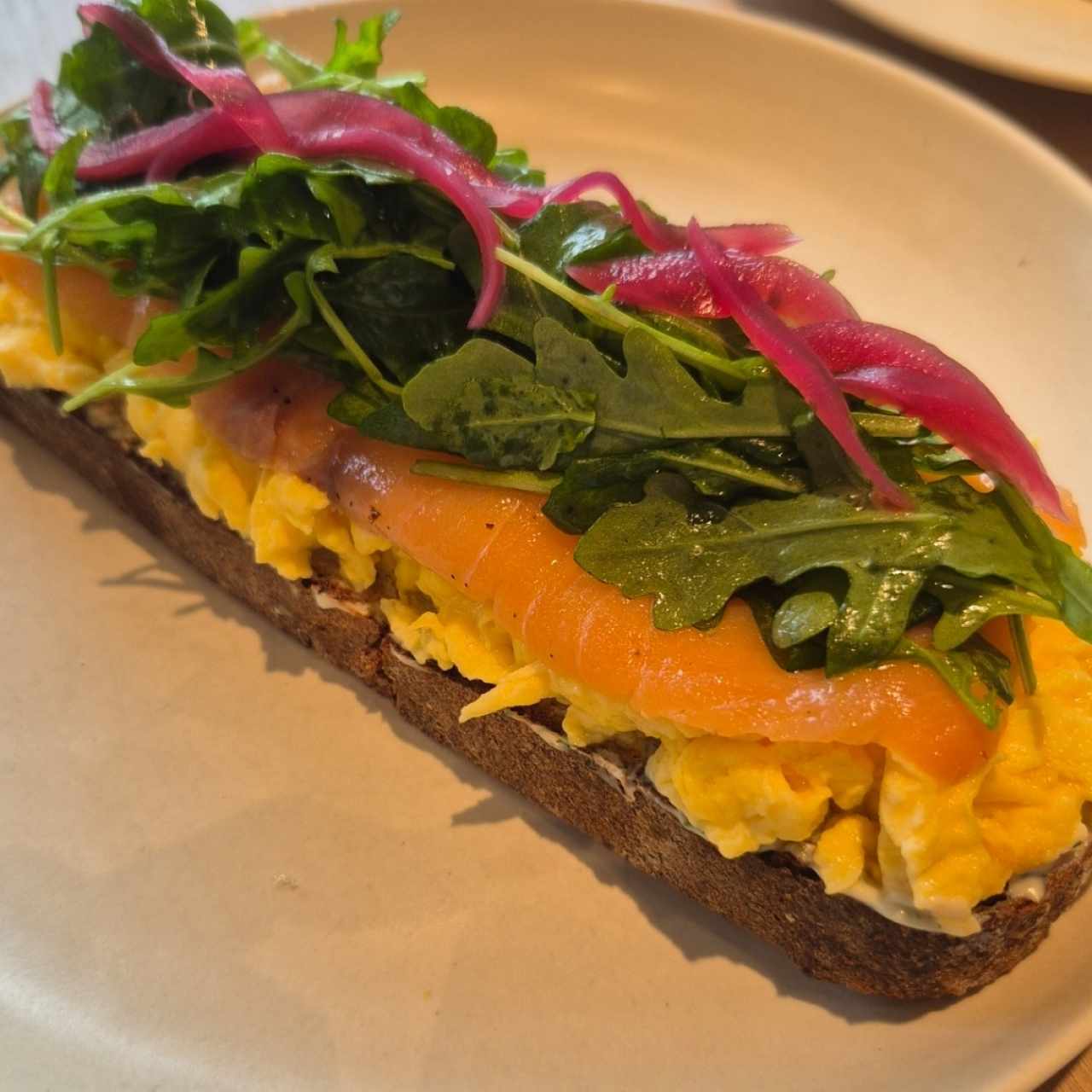 Tostada de Salmón 